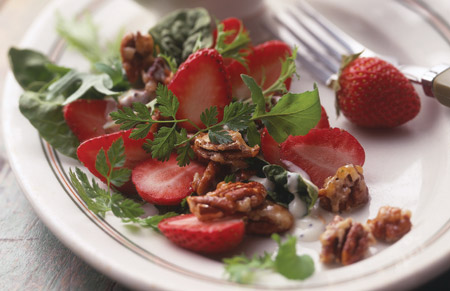strawberry salad with poppy seed dressing