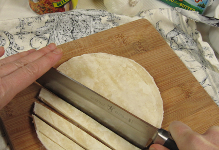 cut, tortilla, cutting tortillas