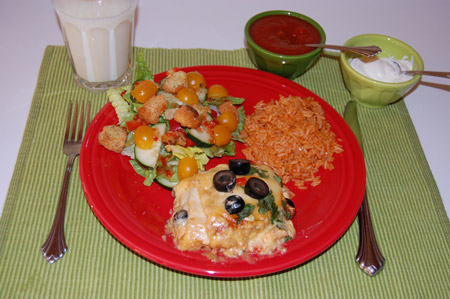 enchilada, dinner plate, table