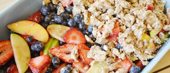 crumble_topping_on_fruit