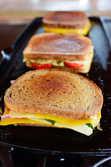 grilled cheese bar