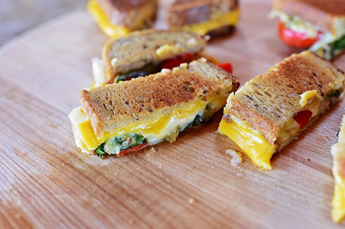 grilled cheese bar