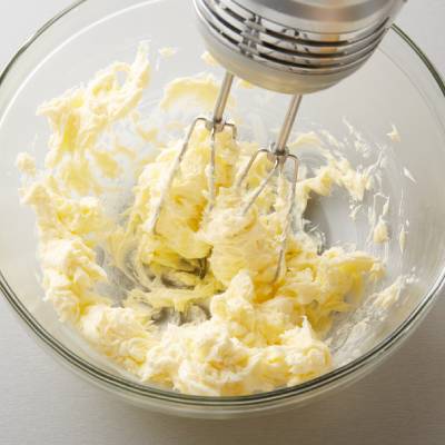 How to Cream Butter and Sugar