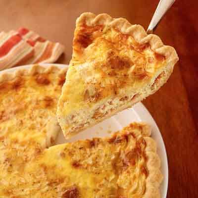 Deep-Dish Breakfast Pizza Recipe | Land O’Lakes