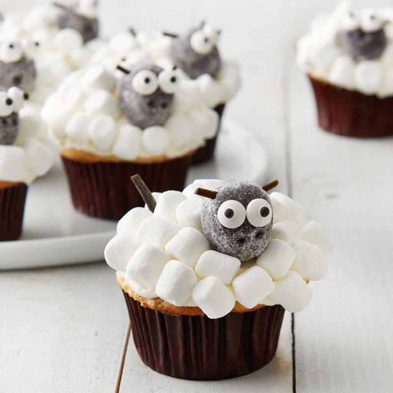Sheep cupcakes to go with my sheep cookies : r/Baking